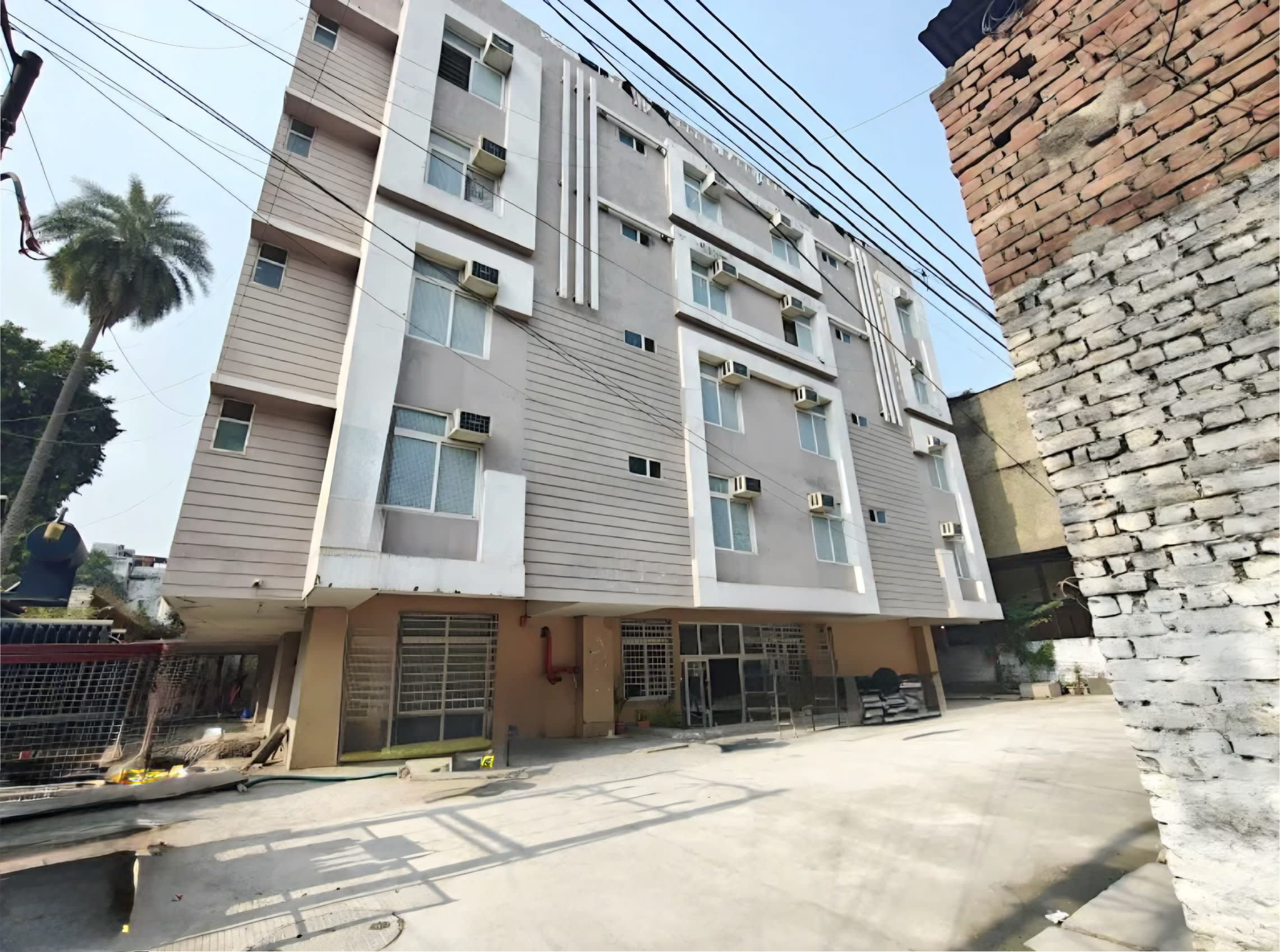 PG in Hazratganj, Aakash Institute, Lucknow